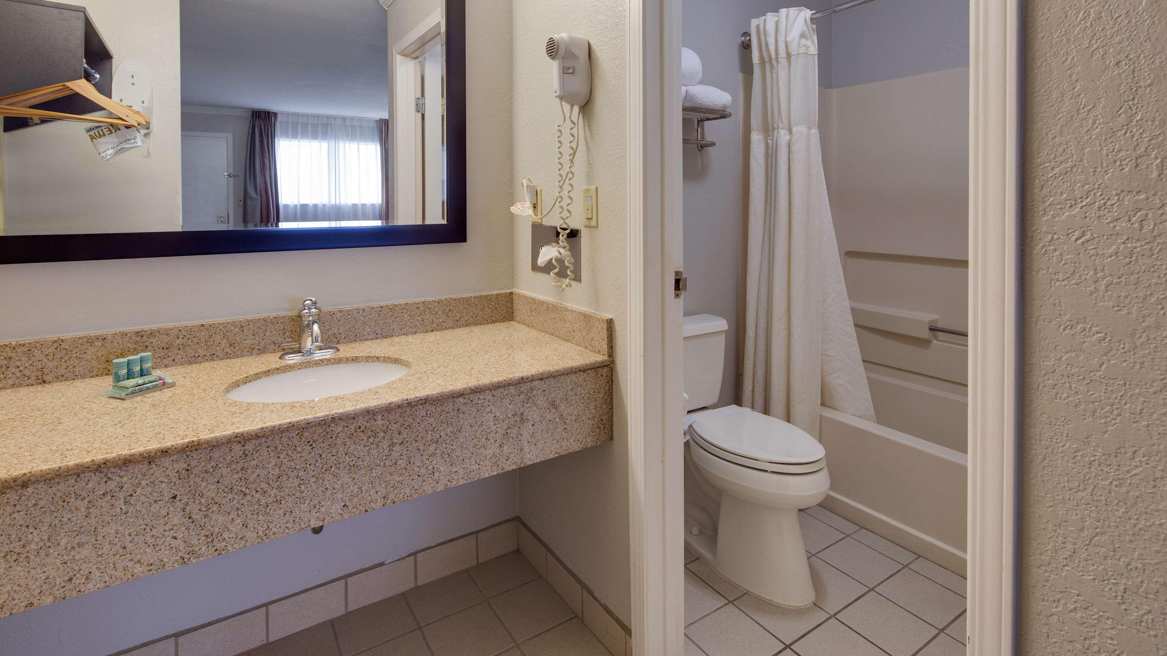 Best Western Clermont Cherry Grove Exterior photo